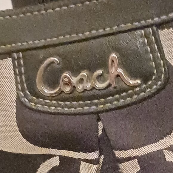 Great Condition Coach Shoulder Bag - Picture 2 of 5